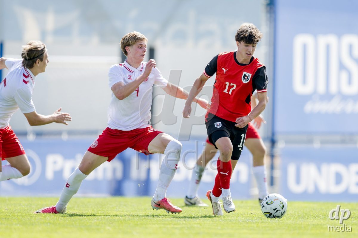 VIZELA, PORTUGAL - SEPTEMBER 30: Mikkel Kupijbida of Denmark U19, Paul Krapf of Austria U19 during the International Friendly match between Denmark U19 and Austria U19 at Estadio FC Vizela on September 30, 2026 in Vizela, Portugal