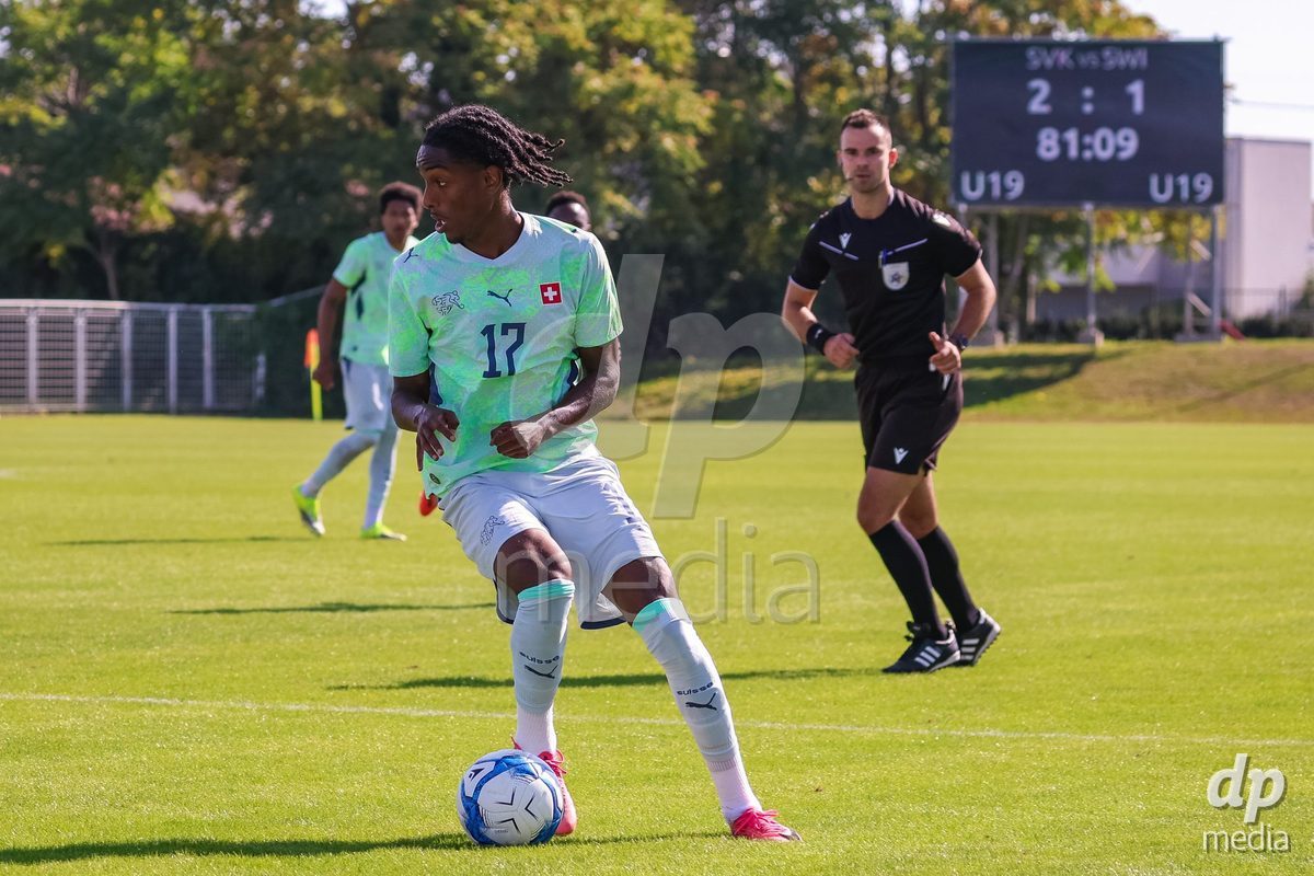 SENEC, SLOVAKIA - OCTOBER 1: Josiah Seyfu 17 of Switzerland controls the ball during International Friendly football match between Slovakia U19 and Switzerland U19 at NTC Senec on October on 1st October 2026 in Senec, Slovakia.