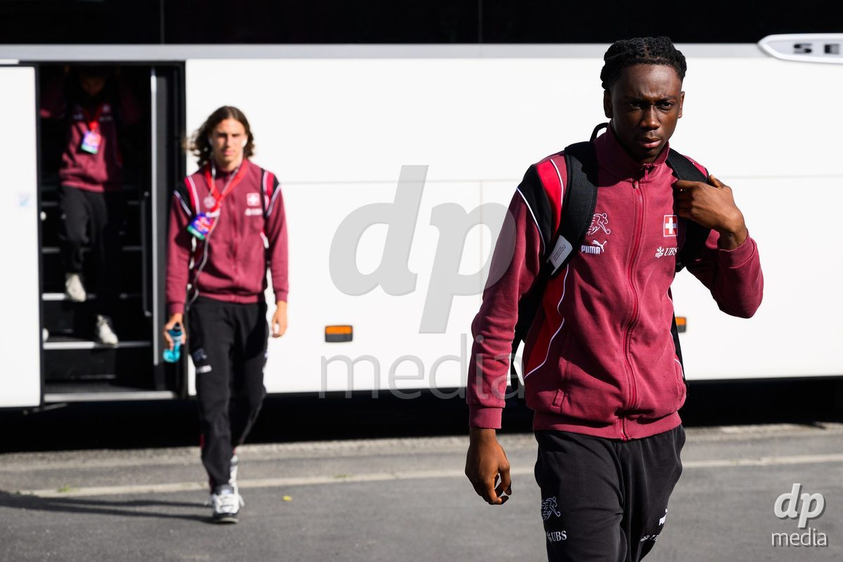 KOSMONSY, CZECH REPUBLIC - SEPTEMBER 30: Bright Ocran of Switzerland during the team's arrival at the stadium  before the International Friendly match between Switzerland U18 and Greece U18 on September 30, 2026 in Kosmonsy, Czech Republic.