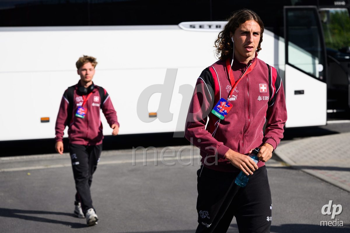 KOSMONSY, CZECH REPUBLIC - SEPTEMBER 30: Ivan Izquierdo of Switzerland during the team's arrival at the stadium  before the International Friendly match between Switzerland U18 and Greece U18 on September 30, 2026 in Kosmonsy, Czech Republic.