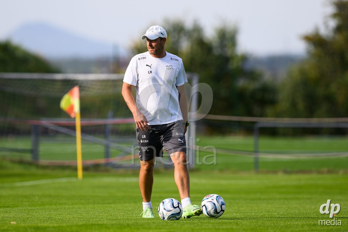 KOSMONSY, CZECH REPUBLIC - SEPTEMBER 30: Goalkeeper coach Luca Redaelli of Switzerland uring warm up before the International Friendly match between Switzerland U18 and Greece U18 on September 30, 2026 in Kosmonsy, Czech Republic.