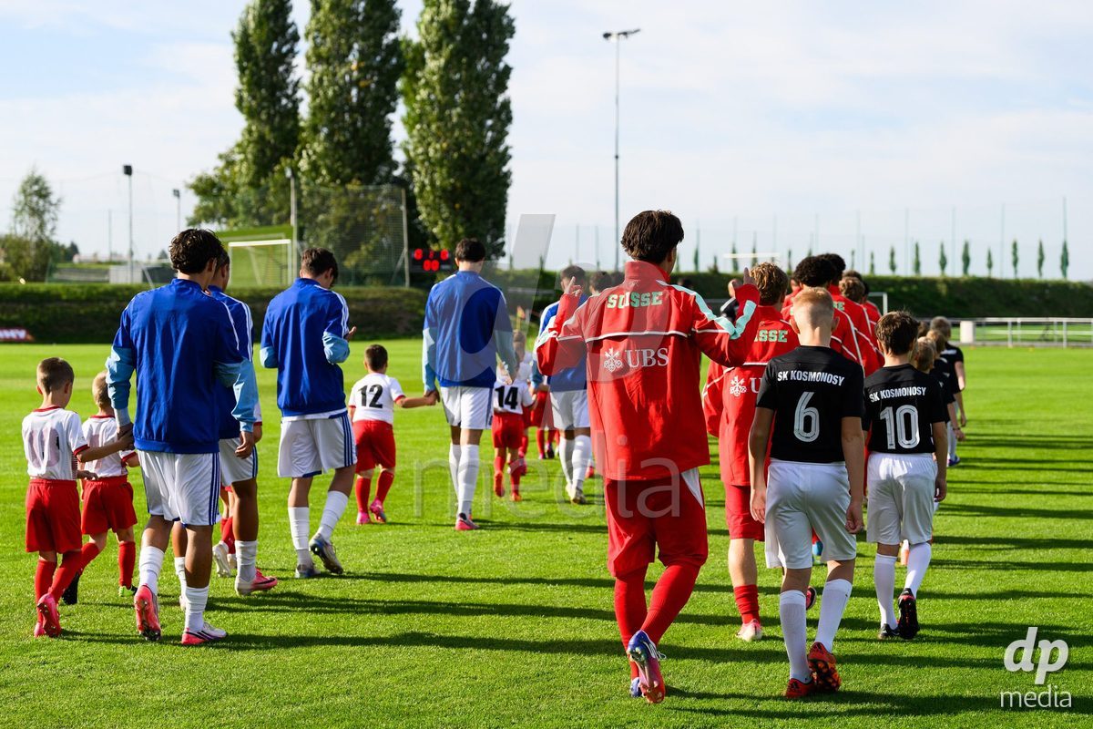 KOSMONSY, CZECH REPUBLIC - SEPTEMBER 30: Teams of Switzerland and Greece he field for the International Friendly match between Switzerland U18 and Greece U18 on September 30, 2026 in Kosmonsy, Czech Republic.
