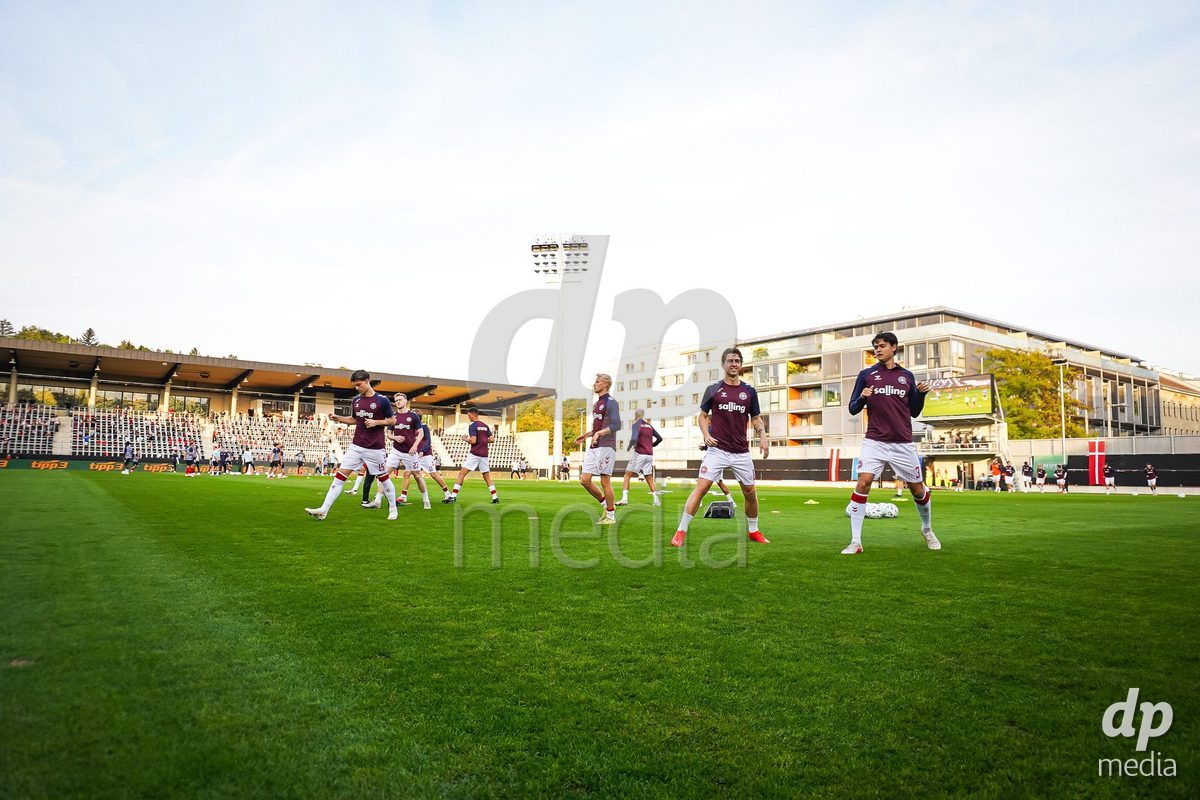 VIENNA, AUSTRIA - OCTOBER 2: Warm Up during the UEFA European Qualifiers match between Austria U21 and Denmark U21 at Wiener Sport-Club Stadion on October 2, 2026 in Vienna, Austria.