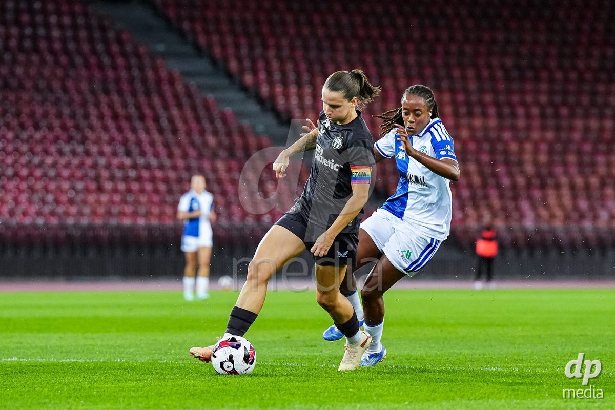 ZURICH, SWITZERLAND - OCTOBER 2: Naomi Megroz, of FC Zurich and <Paige Bailey-Gayle of Grasshopper Club Zurich battle for the ball (duel) during the AXA Women's Super League match between GC Frauenfussball and FC Zurich at Letzigrund on October 2, 2026 in Zurich, Switzerland.