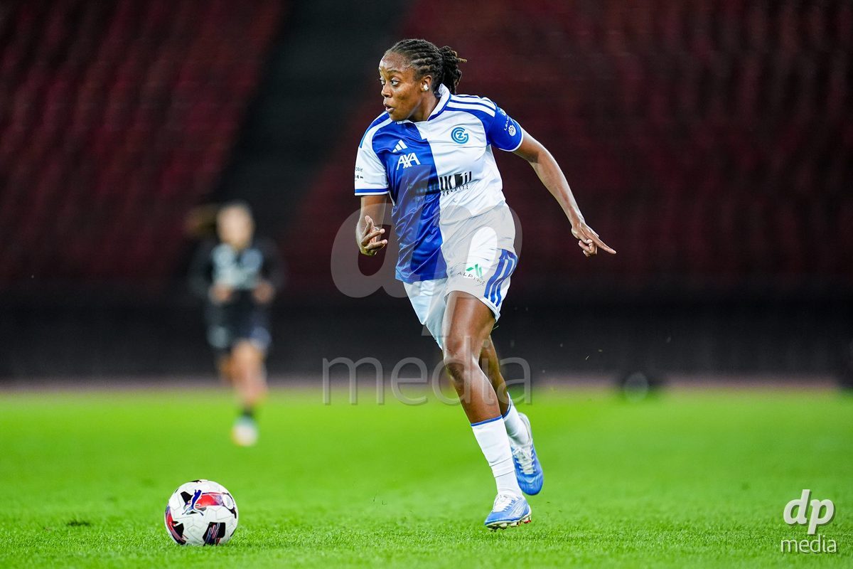 ZURICH, SWITZERLAND - OCTOBER 2: Paige Bailey-Gayle of Grasshopper Club Zurich controls the ball during the AXA Women's Super League match between GC Frauenfussball and FC Zurich at Letzigrund on October 2, 2026 in Zurich, Switzerland.