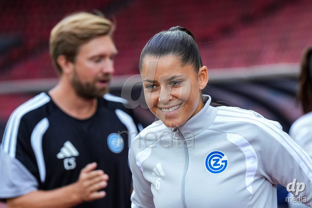 ZURICH, SWITZERLAND - OCTOBER 2: Luna Lemperiere of Grasshopper Club Zurich enters the field ahead the AXA Women's Super League match between GC Frauenfussball and FC Zurich at Letzigrund on October 2, 2026 in Zurich, Switzerland.