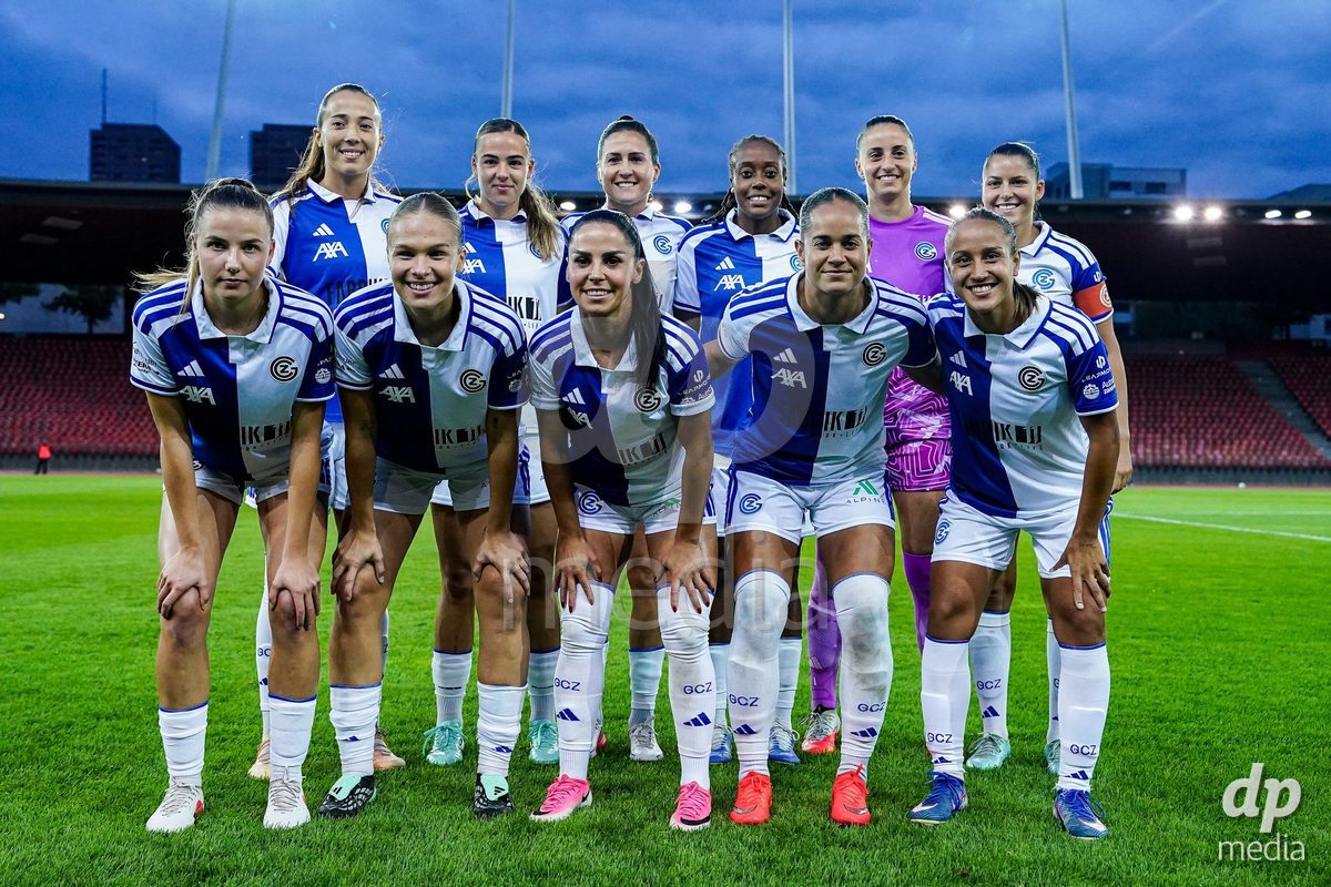 ZURICH, SWITZERLAND - OCTOBER 2: Teamphoto of GC Frauenfussball ahead of the AXA Women's Super League match between GC Frauenfussball and FC Zurich at Letzigrund on October 2, 2026 in Zurich, Switzerland.