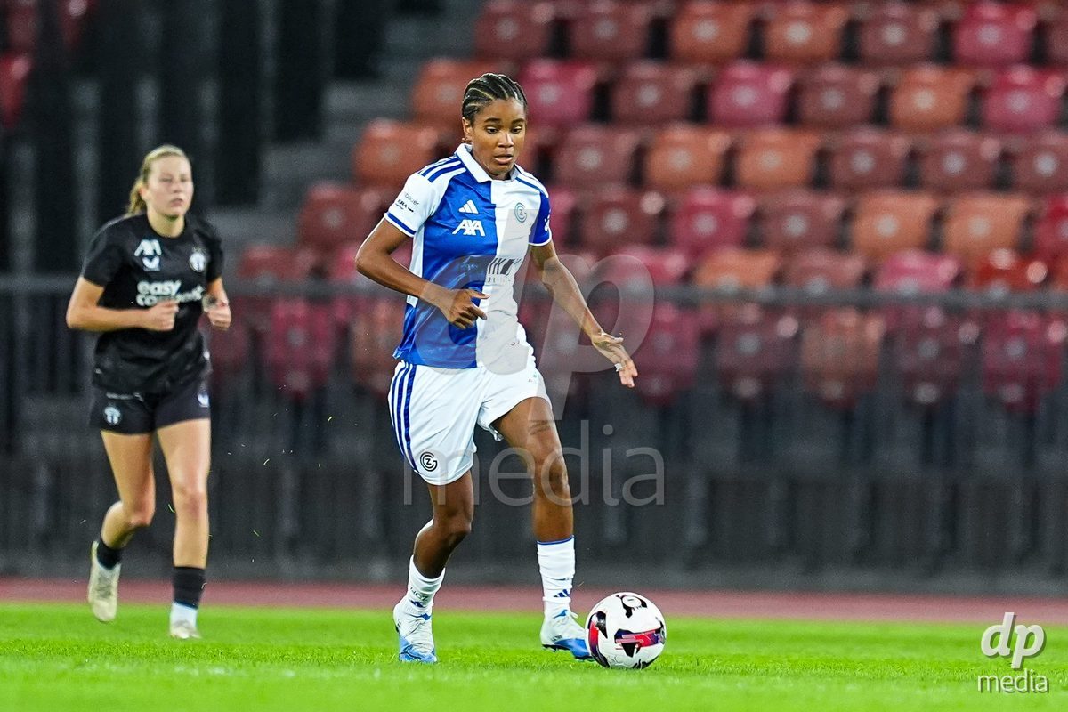 ZURICH, SWITZERLAND - OCTOBER 2: Sury Lamontana of Grasshopper Club Zurich controls the ball  during the AXA Women's Super League match between GC Frauenfussball and FC Zurich at Letzigrund on October 2, 2026 in Zurich, Switzerland.