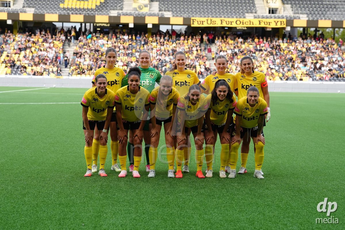BERN, SWITZERLAND - OCTOBER 3: Laura Frey (26 YB Frauen), Josephine Afua Kyerewaa Bonsu (47 YB Frauen), Malaurie Granges (13 YB Frauen), Noa Linn Munger (8 YB Frauen), Wibke Meister (18 YB Frauen), Ramona Bachmann (17 YB Frauen), Giulia Schlup (19 YB Frauen), Stephanie Waeber (10 YB Frauen), Amanda Brunholt (Goalkeeper 28 YB Frauen), Leonie Sophie Koster (44 YB Frauen) and Emilie Bernhardt (31 YB Frauen) before the AXA Women's Super League match between BSC YB Frauen and FC Luzern at Wankdorf Stadion on October 3, 2026 in Bern, Switzerland.