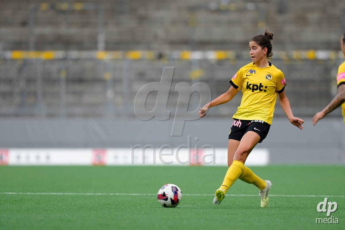 BERN, SWITZERLAND - OCTOBER 3: Giulia Schlup (19 YB Frauen) during the AXA Women's Super League match between BSC YB Frauen and FC Luzern at Wankdorf Stadion on October 3, 2026 in Bern, Switzerland.