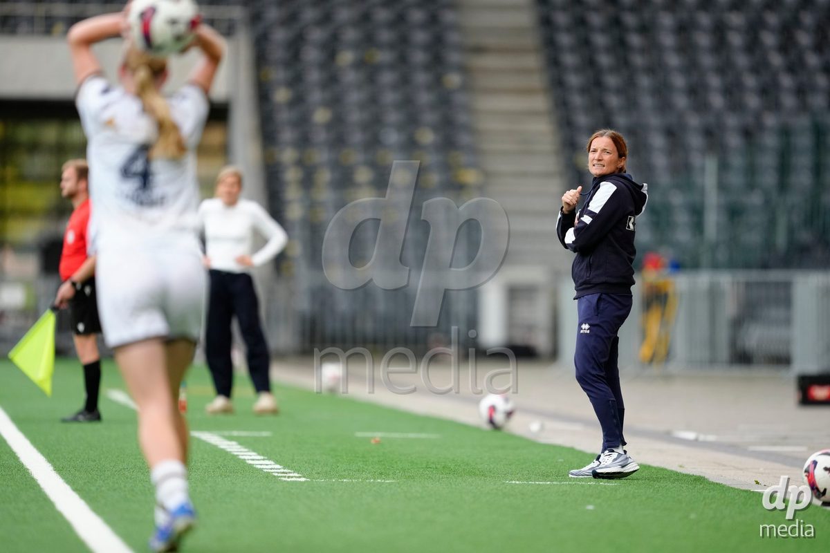 BERN, SWITZERLAND - OCTOBER 3: Head Coach Luzia Odermatt (FCL) during the AXA Women's Super League match between BSC YB Frauen and FC Luzern at Wankdorf Stadion on October 3, 2026 in Bern, Switzerland.