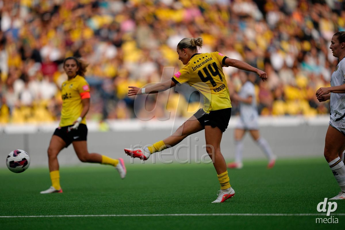 BERN, SWITZERLAND - OCTOBER 3: Leonie Sophie Koster (44 YB Frauen) shoots the ball during the AXA Women's Super League match between BSC YB Frauen and FC Luzern at Wankdorf Stadion on October 3, 2026 in Bern, Switzerland.