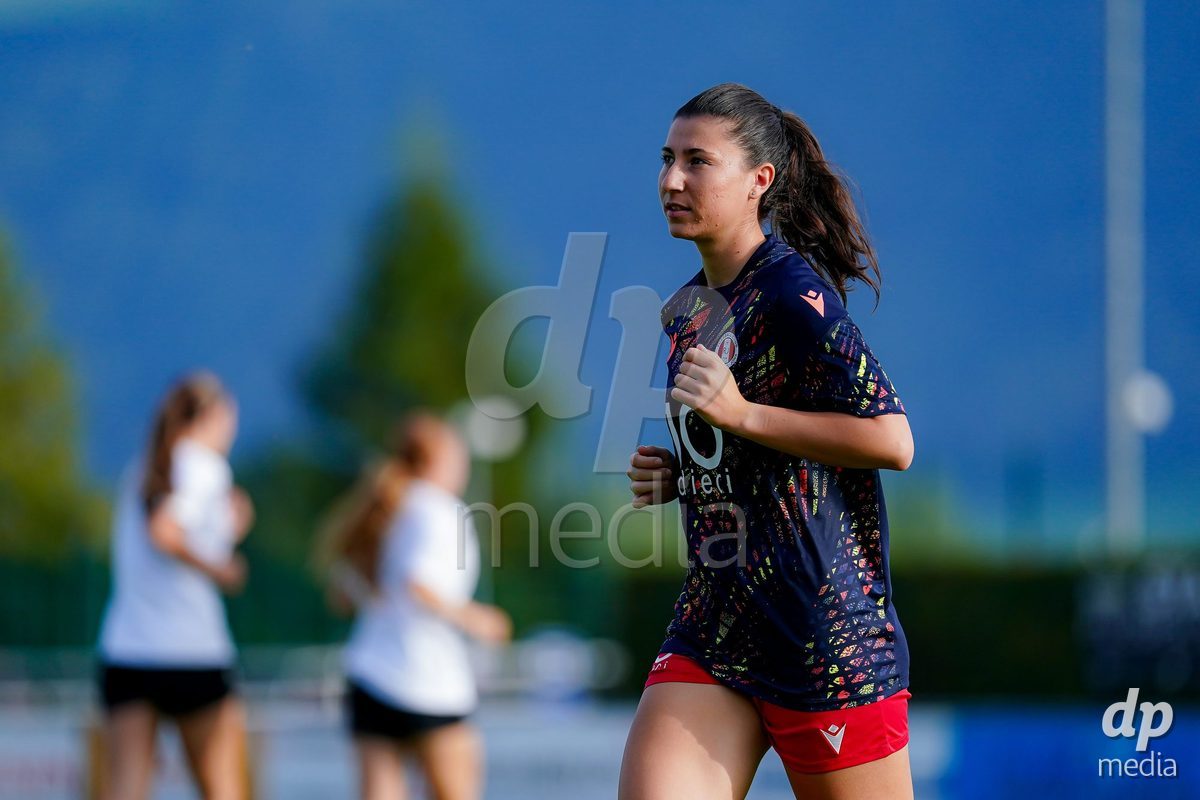 RAPPERSWIL, SWITZERLAND - OCTOBER 3: Players of FC Rapperswil-Jona warming up during the AXA Women's Super League match between FC Rapperswil-Jona and FC Aarau Frauen at Grunfeld on October 3, 2026 in Rapperswil, Switzerland.