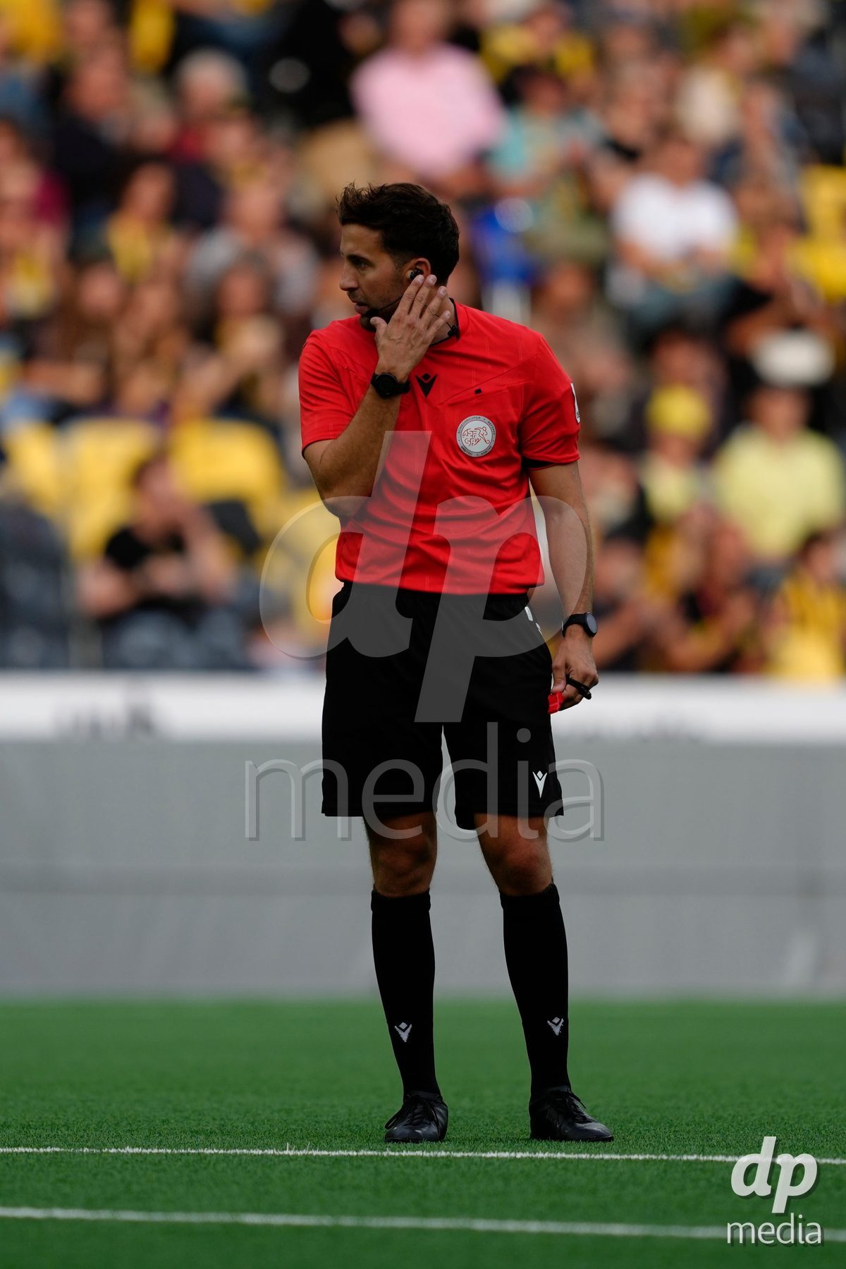 BERN, SWITZERLAND - OCTOBER 3: Referee Yannick Carrard during the AXA Women's Super League match between BSC YB Frauen and FC Luzern at Wankdorf Stadion on October 3, 2026 in Bern, Switzerland.