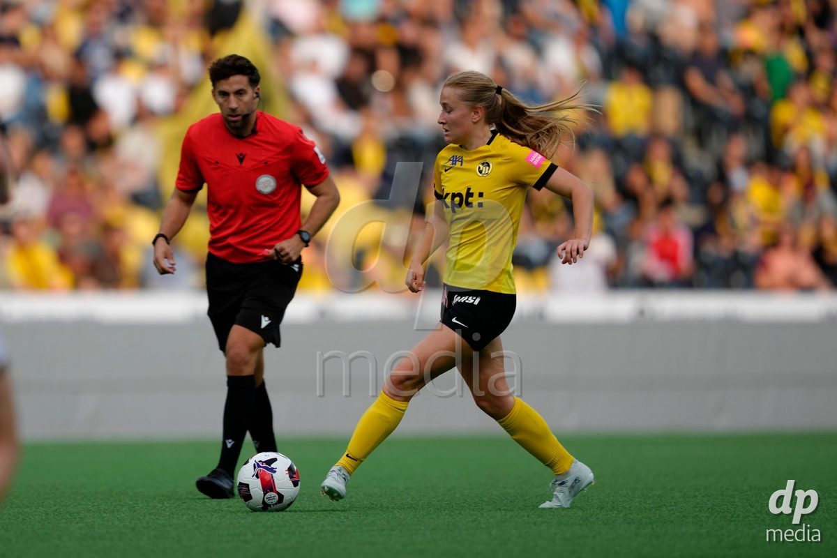 BERN, SWITZERLAND - OCTOBER 3: Noa Linn Munger (8 YB Frauen) during the AXA Women's Super League match between BSC YB Frauen and FC Luzern at Wankdorf Stadion on October 3, 2026 in Bern, Switzerland.