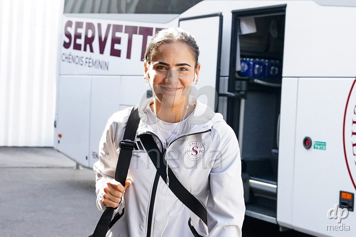 WIL, SWITZERLAND - OCTOBER 4: Meriame Terchoun of Servette FC Chenois Feminin arrives prior to the AXA Women's Super League match between FC St. Gallen 1879 and Servette FC Chenois Feminin at Lidl Sportpark on October 4, 2026 in Wil, Switzerland.