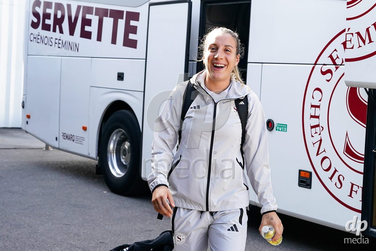 WIL, SWITZERLAND - OCTOBER 4: Gloria Marinelli of Servette FC Chenois Feminin arrival prior to the AXA Women's Super League match between FC St. Gallen 1879 and Servette FC Chenois Feminin at Lidl Sportpark on October 4, 2026 in Wil, Switzerland.
