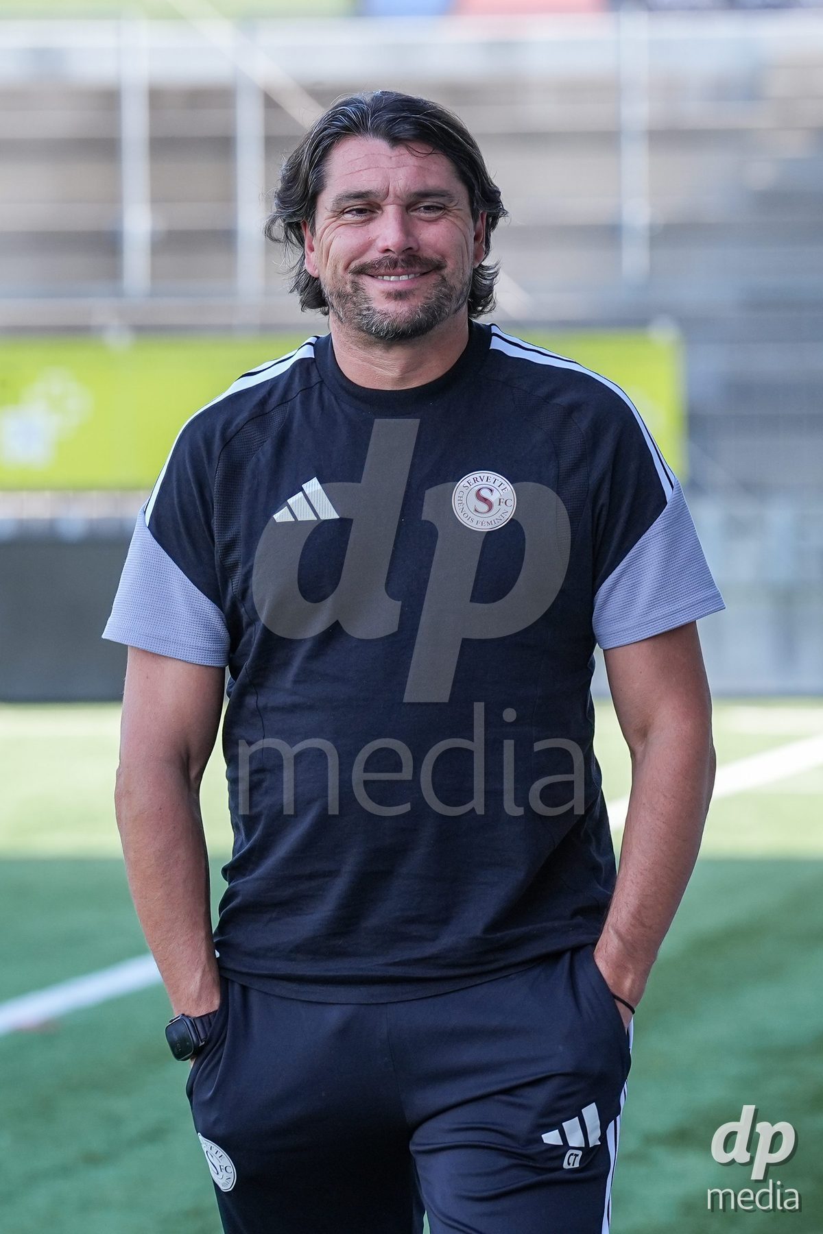 WIL, SWITZERLAND - OCTOBER 4: Cristian Damian Toro, Head Coach of Servette FC Chenois Feminin, prior to the AXA Women's Super League match between FC St. Gallen 1879 and Servette FC Chenois Feminin at Lidl Sportpark on October 4, 2026 in Wil, Switzerland.