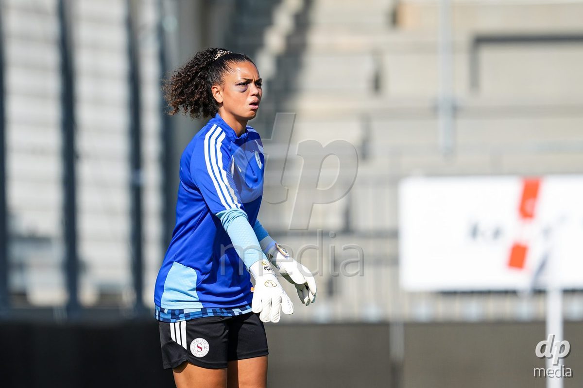 WIL, SWITZERLAND - OCTOBER 4: Jacintha Anouchka Weimar of Servette FC Chenois Feminin during warm up prior to the AXA Women's Super League match between FC St. Gallen 1879 and Servette FC Chenois Feminin at Lidl Sportpark on October 4, 2026 in Wil, Switzerland.