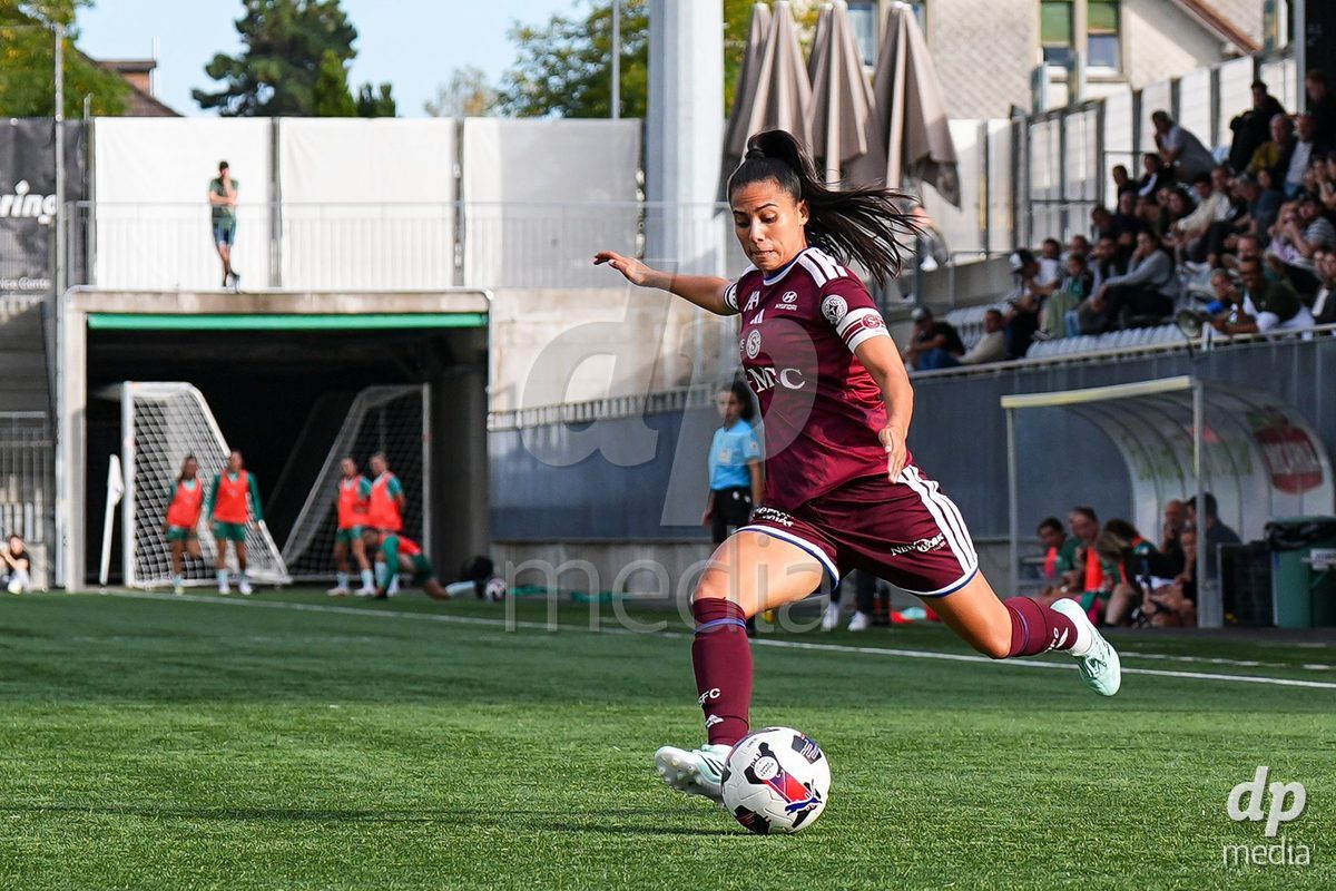 WIL, SWITZERLAND - OCTOBER 4: Daina Bourma of Servette FC Chenois Feminin shoots the ball during the AXA Women's Super League match between FC St. Gallen 1879 and Servette FC Chenois Feminin at Lidl Sportpark on October 4, 2026 in Wil, Switzerland.