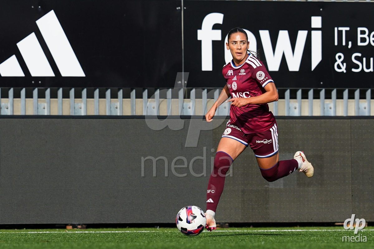 WIL, SWITZERLAND - OCTOBER 4: Meriame Terchoun of Servette FC Chenois Feminin controls the ball during the AXA Women's Super League match between FC St. Gallen 1879 and Servette FC Chenois Feminin at Lidl Sportpark on October 4, 2026 in Wil, Switzerland.
