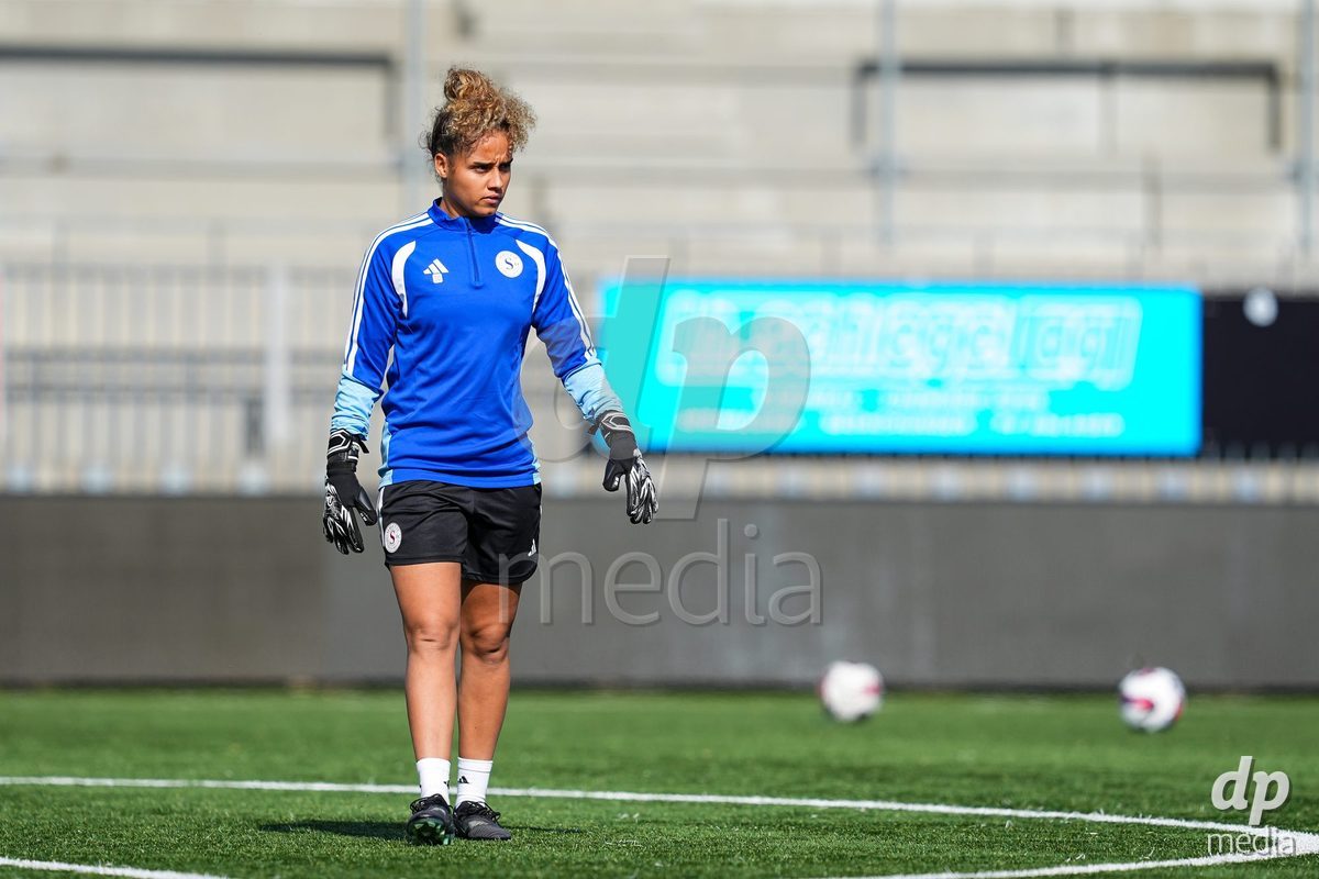 WIL, SWITZERLAND - OCTOBER 4: Manon Le Page of Servette FC Chenois Feminin during warm up prior to the AXA Women's Super League match between FC St. Gallen 1879 and Servette FC Chenois Feminin at Lidl Sportpark on October 4, 2026 in Wil, Switzerland.