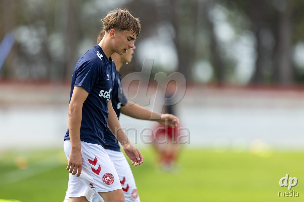 SANTAREM, PORTUGAL - OCTOBER 3: Warming before the International Friendly match between Denmark U16 and Turkiye U16 at Campo Cha das Padeiras on October 3, 2026 in Santarem, Portugal.