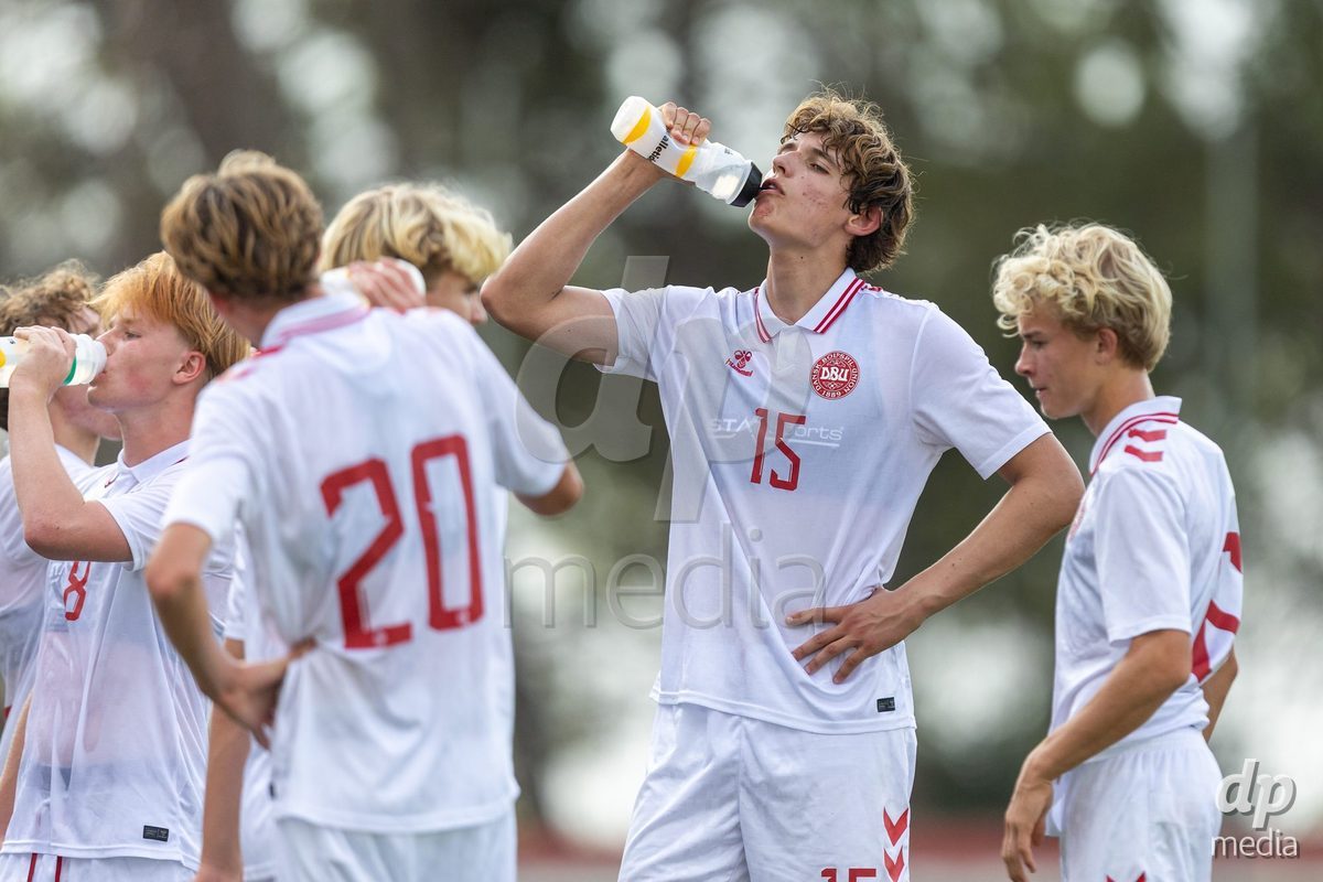 SANTAREM, PORTUGAL - OCTOBER 3: Mathias Thyssen on the break for hydration during the International Friendly match between Denmark U16 and Turkiye U16 at Campo Cha das Padeiras on October 3, 2026 in Santarem, Portugal.