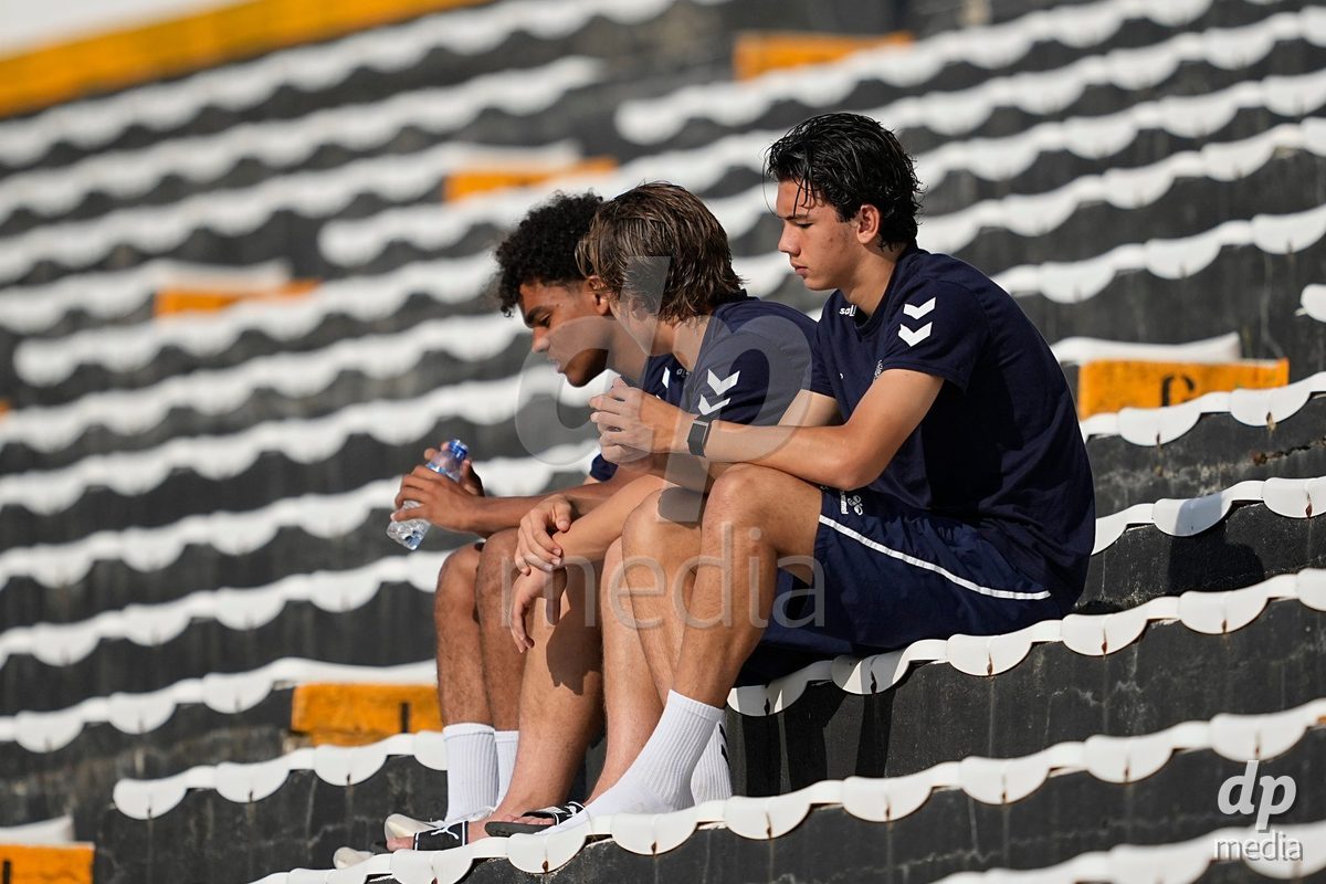 CALDAS DA RAINHA, PORTUGAL - OCTOBER 6: Denmark players during the International Friendly match between Romania U16 and Denmark U16 at Campo da Mata on October 6, 2026 in Caldas da Rainha, Portugal.