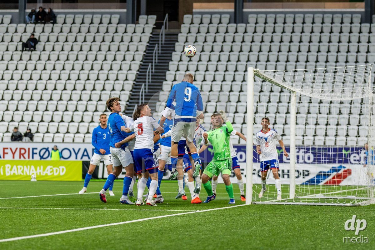 TORSHAVN, FAROE ISLANDS - OCTOBER 6: Iceland and faroese players during the UEFA European Qualifiers match between Faroe Islands U21 and Iceland U21 at Torsvollur on October 6, 2026 in Torshavn, Faroe Islands.