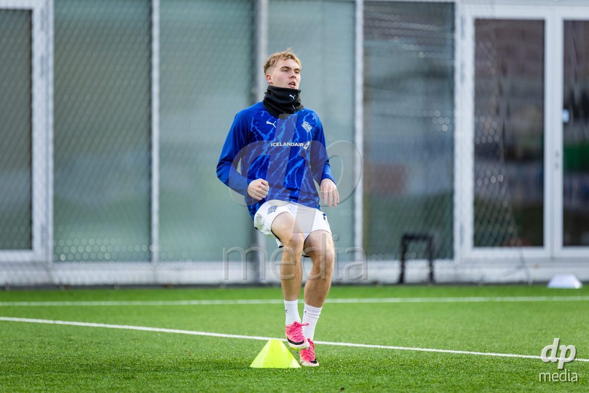TORSHAVN, FAROE ISLANDS - OCTOBER 6: Warm up during the UEFA European Qualifiers match between Faroe Islands U21 and Iceland U21 at Torsvollur on October 6, 2026 in Torshavn, Faroe Islands.