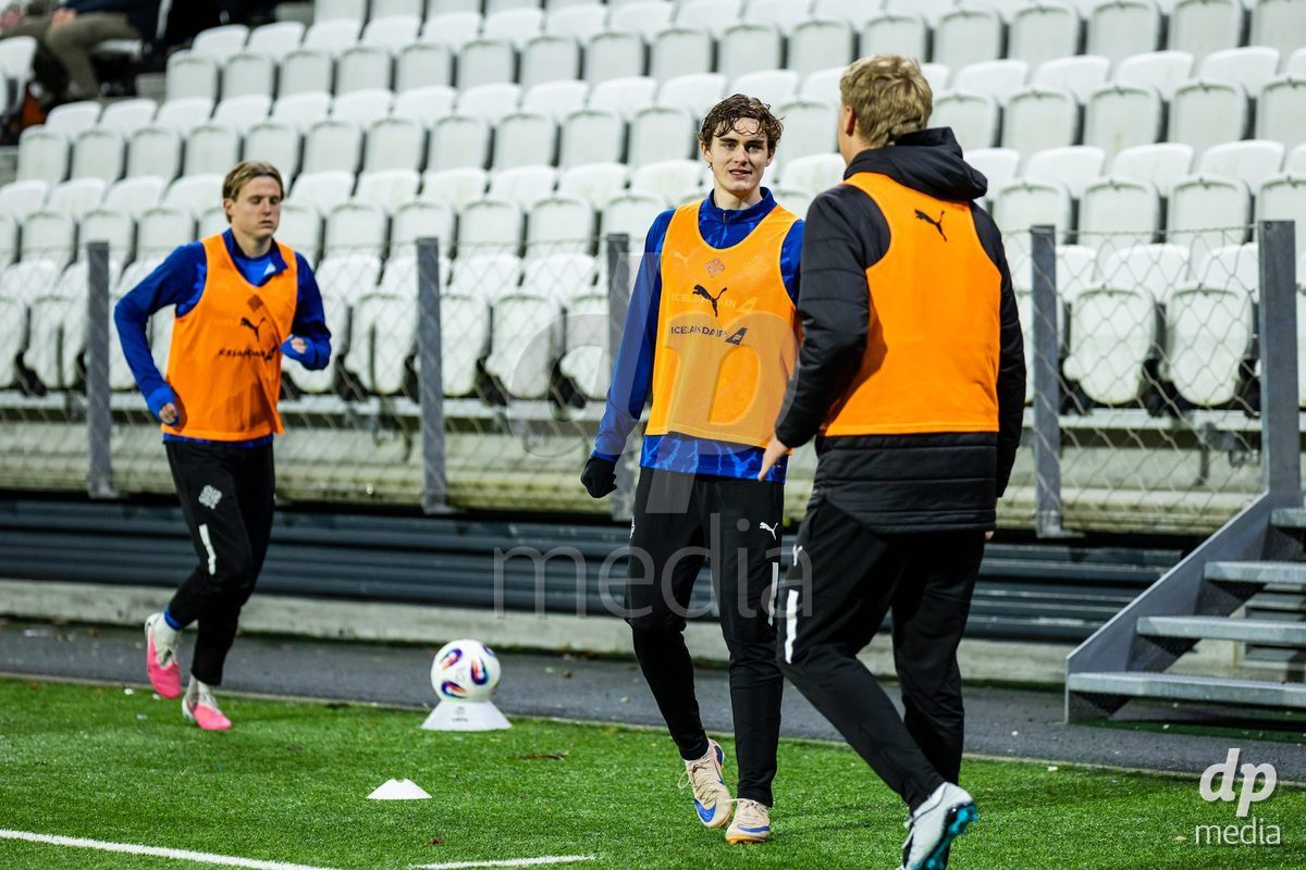 TORSHAVN, FAROE ISLANDS - OCTOBER 6: players of Iceland during the UEFA European Qualifiers match between Faroe Islands U21 and Iceland U21 at Torsvollur on October 6, 2026 in Torshavn, Faroe Islands.