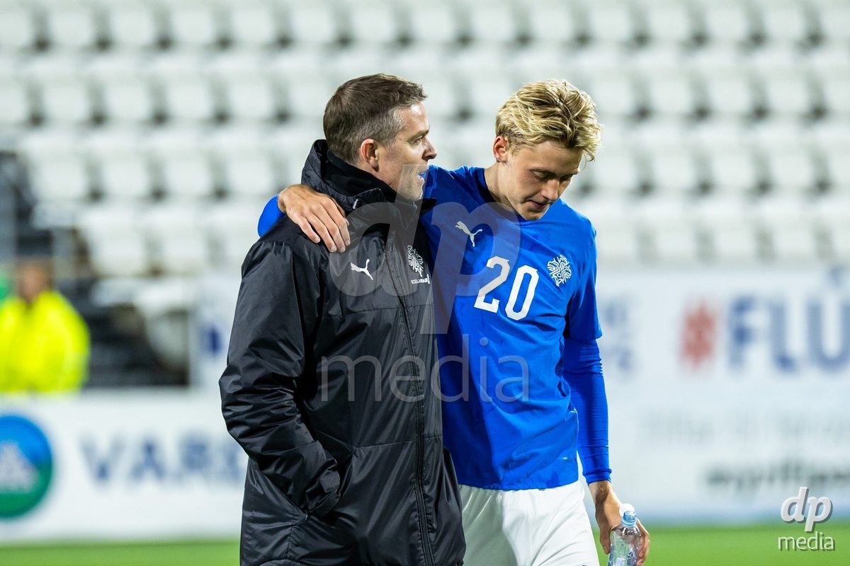 TORSHAVN, FAROE ISLANDS - OCTOBER 6: Lúðvík Gunnarsson of Iceland and Viktor Bjarki Daðason of Iceland during the UEFA European Qualifiers match between Faroe Islands U21 and Iceland U21 at Torsvollur on October 6, 2026 in Torshavn, Faroe Islands.