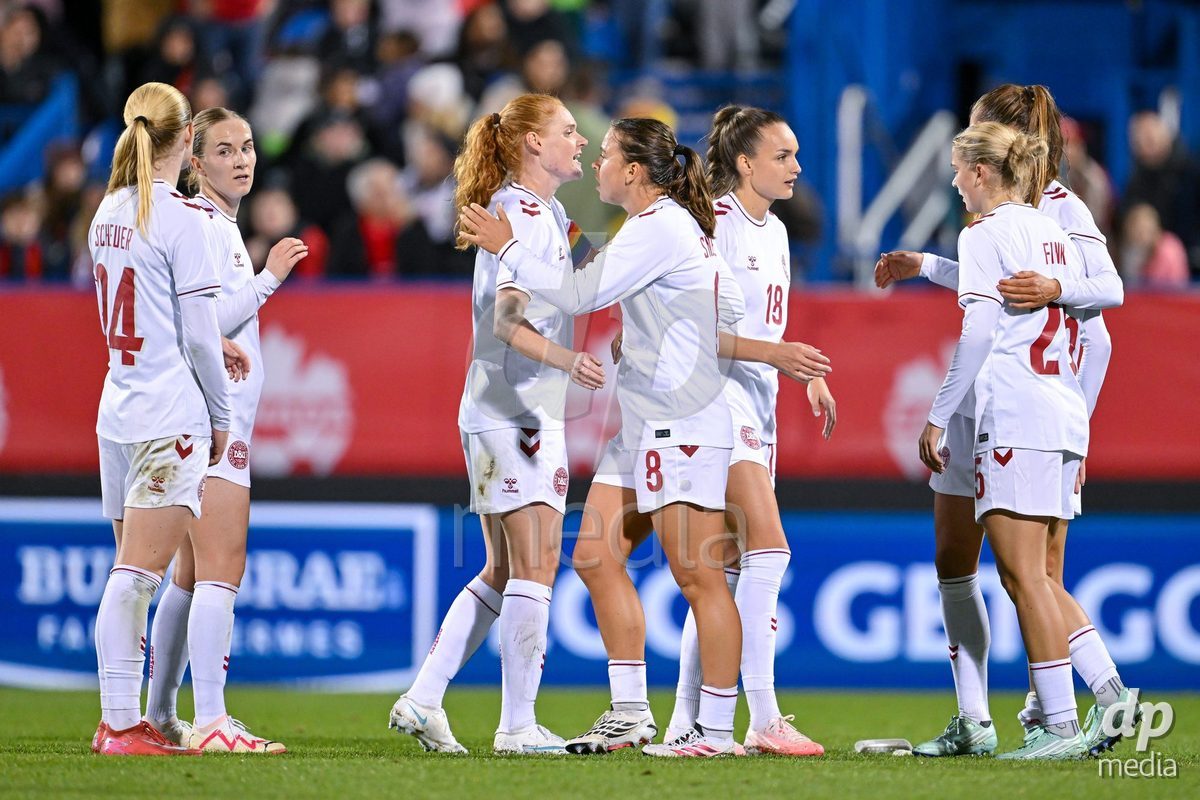 MONTREAL, CANADA - OCTOBER 9: Players of Denmark after the final whistle during the International Women's Friendly football match between Canada and Denmark at Stade Saputo on October 9, 2026 in Montreal, Canada.
