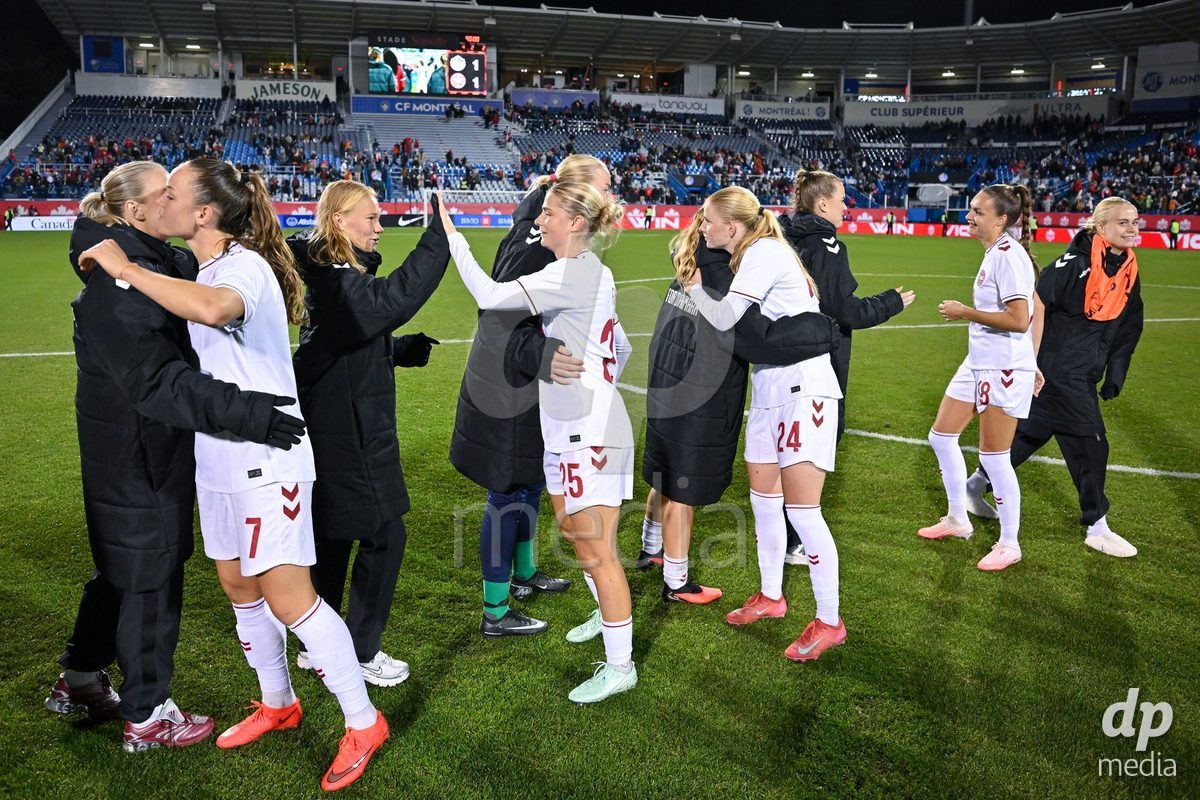 MONTREAL, CANADA - OCTOBER 9: Players of Denmark react after the loss during the International Women's Friendly football match between Canada and Denmark at Stade Saputo on October 9, 2026 in Montreal, Canada.