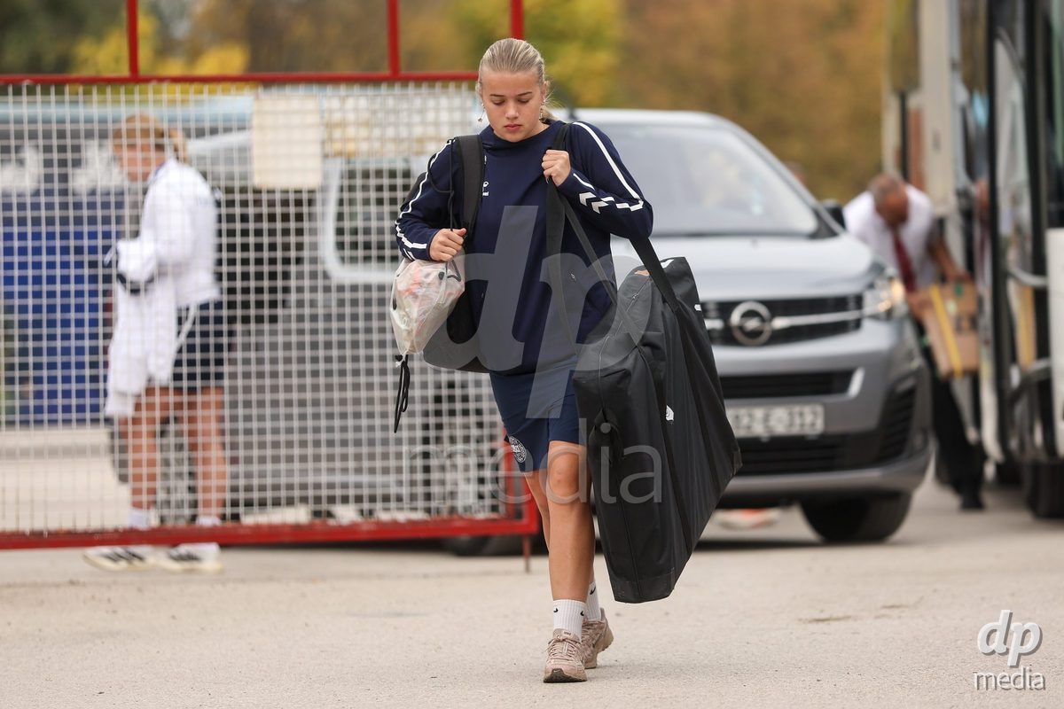 KAKANJ, BOSNIA AND HERZEGOVINA - OCTOBER 10: Frøya Stubgaard Ebbesvik of Denmark arrives at stadium before the UEFA Womens European Under-19 Qualifier match between Denmark and Bosnia and Herzegovina at Mladost Stadium on October 10, 2026 in Kakanj, Bosnia and Herzegovina. Photo: Armin Durgut/Pixsell/DP Media