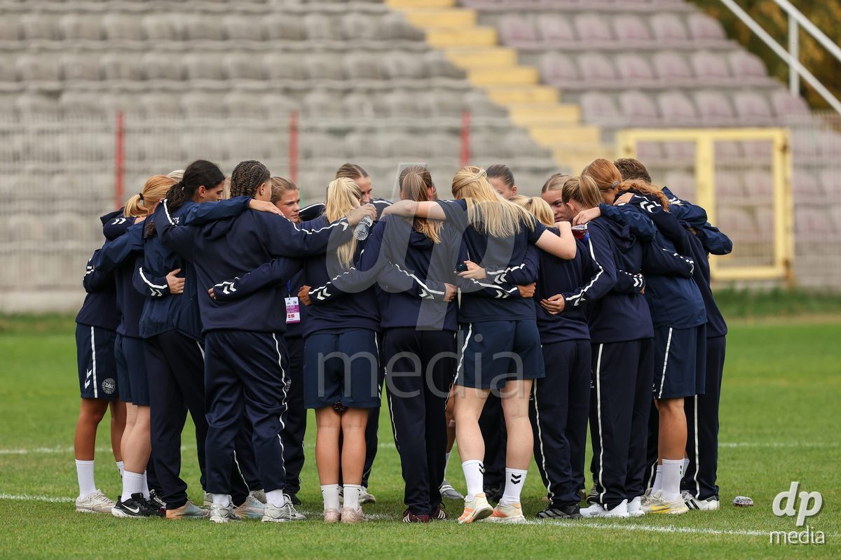 KAKANJ, BOSNIA AND HERZEGOVINA - OCTOBER 10: Players of Denmark before the UEFA Womens European Under-19 Qualifier match between Denmark and Bosnia and Herzegovina at Mladost Stadium on October 10, 2026 in Kakanj, Bosnia and Herzegovina. Photo: Armin Durgut/Pixsell/DP Media
