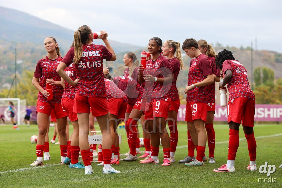 ZENICA, BOSNIA AND HERZEGOVINA - OCTOBER 10: Players of Switzerland warms up before during the UEFA Womens European Under-19 Qualifier match between Switzerland and England at FF BH Football Training Centre on October 10, 2026 in Zenica, Bosnia and Herzegovina. Photo: Denis Kapetanovic/Pixsell/DP Media