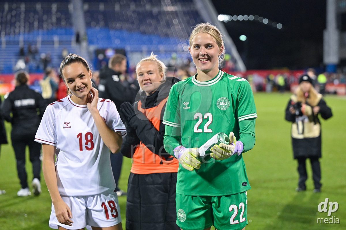 MONTREAL, CANADA - OCTOBER 9: Selma Svendsen of Denmark and Alberte Vingum of Denmark thank the fans after their loss during the International Women's Friendly football match between Canada and Denmark at Stade Saputo on October 9, 2026 in Montreal, Canada.