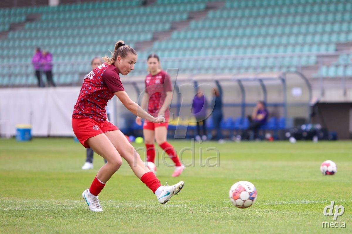 ZENICA, BOSNIA AND HERZEGOVINA - OCTOBER 10: Giulia Looser of Switzerland warms up before the UEFA Womens European Under-19 Qualifier match between Switzerland and England at FF BH Football Training Centre on October 10, 2026 in Zenica, Bosnia and Herzegovina. Photo: Denis Kapetanovic/Pixsell/DP Media