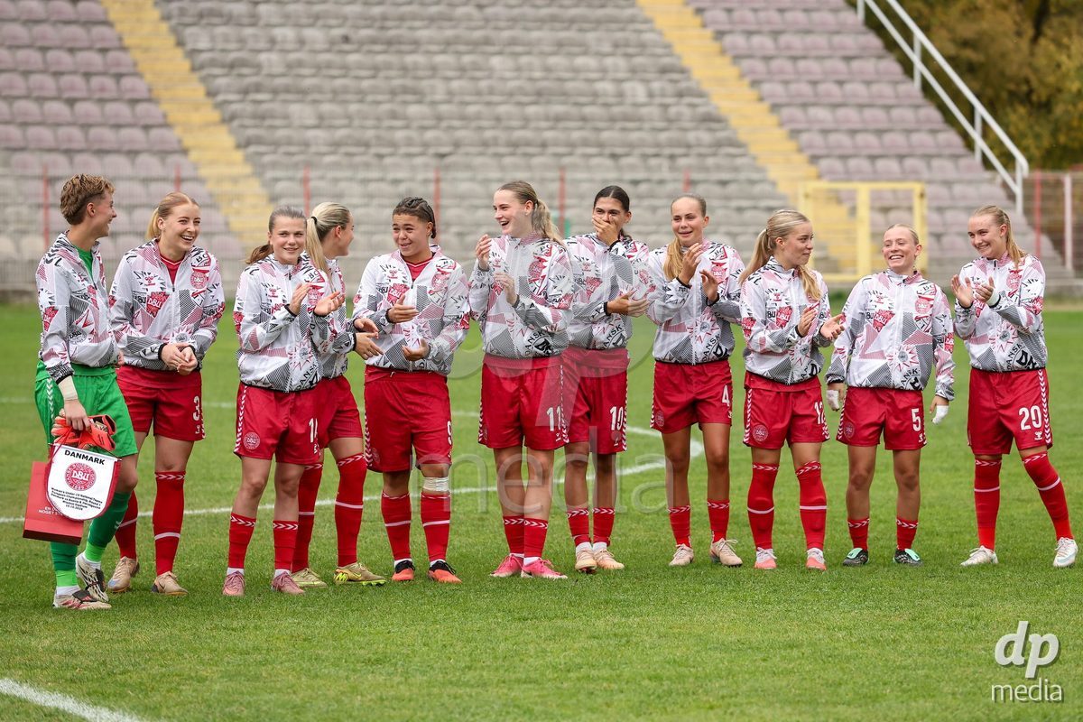 KAKANJ, BOSNIA AND HERZEGOVINA - OCTOBER 10: Players of Denmark during the UEFA Womens European Under-19 Qualifier match between Denmark and Bosnia and Herzegovina at Mladost Stadium on October 10, 2026 in Kakanj, Bosnia and Herzegovina. Photo: Armin Durgut/Pixsell/DP Media