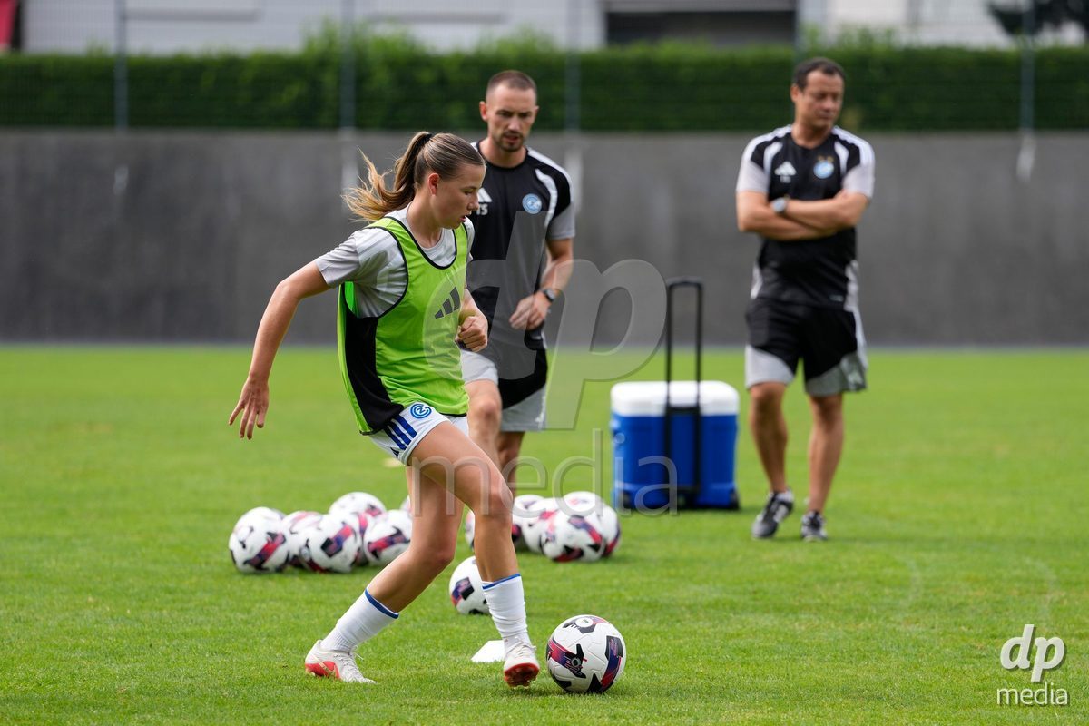 Schweiz: AXA Women's Super League 2026/2027, GC Frauenfussball vs FC Rapperswil-Jona - Stadion Letzigrund, Zürich: Giulia Looser (24 Grasshoppers)