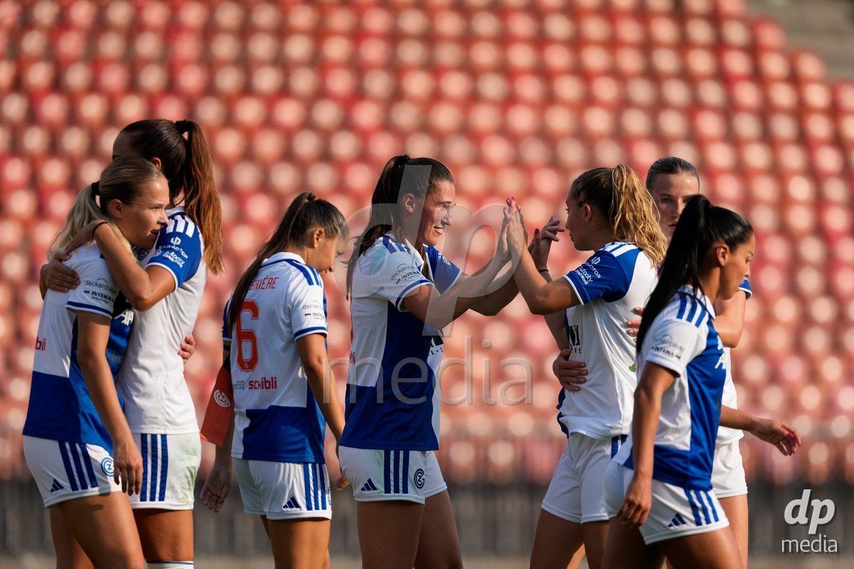 Schweiz: AXA Women's Super League 2026/2027, GC Frauenfussball vs FC Rapperswil-Jona - Stadion Letzigrund, Zürich: Yllka Kadriu (10 Grasshoppers) jubelt nach ihrem Tor mit dem Team