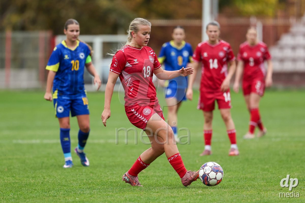 KAKANJ, BOSNIA AND HERZEGOVINA - OCTOBER 10: Frøya Stubgaard Ebbesvik of Denmark during the UEFA Womens European Under-19 Qualifier match between Denmark and Bosnia and Herzegovina at Mladost Stadium on October 10, 2026 in Kakanj, Bosnia and Herzegovina. Photo: Armin Durgut/Pixsell/DP Media