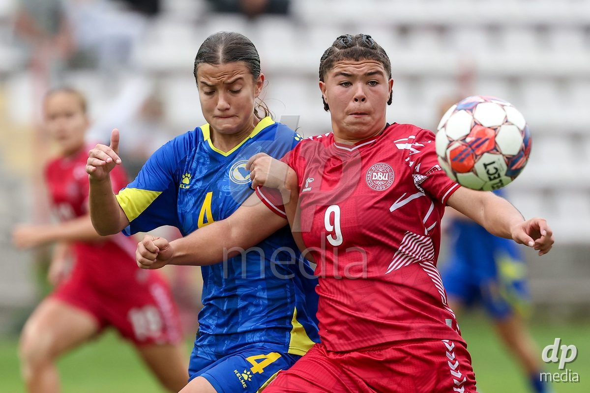 KAKANJ, BOSNIA AND HERZEGOVINA - OCTOBER 10: Marija Maslac of Bosnia and Herzegovina and Thea Petersen of Denmark during the UEFA Womens European Under-19 Qualifier match between Denmark and Bosnia and Herzegovina at Mladost Stadium on October 10, 2026 in Kakanj, Bosnia and Herzegovina. Photo: Armin Durgut/Pixsell/DP Media
