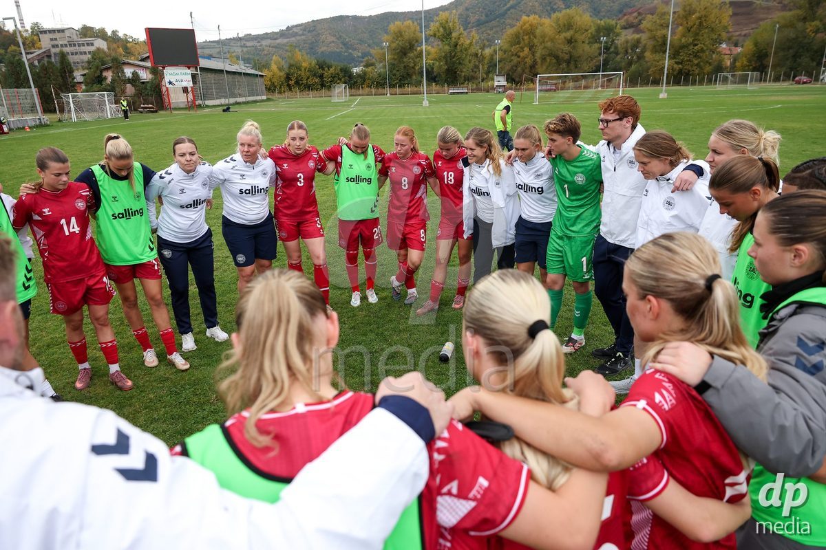 KAKANJ, BOSNIA AND HERZEGOVINA - OCTOBER 10: Players of Denmark during the UEFA Womens European Under-19 Qualifier match between Denmark and Bosnia and Herzegovina at Mladost Stadium on October 10, 2026 in Kakanj, Bosnia and Herzegovina. Photo: Armin Durgut/Pixsell/DP Media