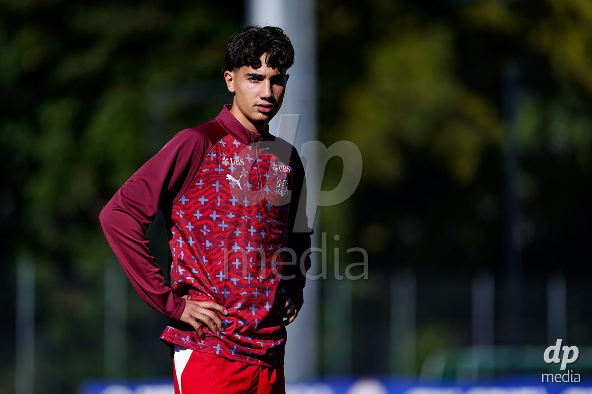 SCHAAN, LIECHTENSTEIN - OCTOBER 12: Players of Switzerland warming up during the UEFA European Under-17 Qualifier match between Israel and Switzerland at LFV Campus Rheinwiese on October 12, 2026 in Schaan, Liechtenstein.