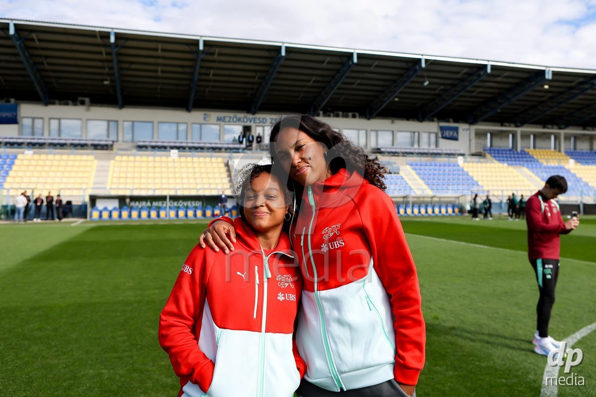 09.10.2026; Mezokovesd, Fussball - UEFA Women's European Qualifiers Playoff Round 1- Israel vs Schweiz: Coumba Sow (SUI), Leila Wandeler (SUI)(Pal Gollner/)
