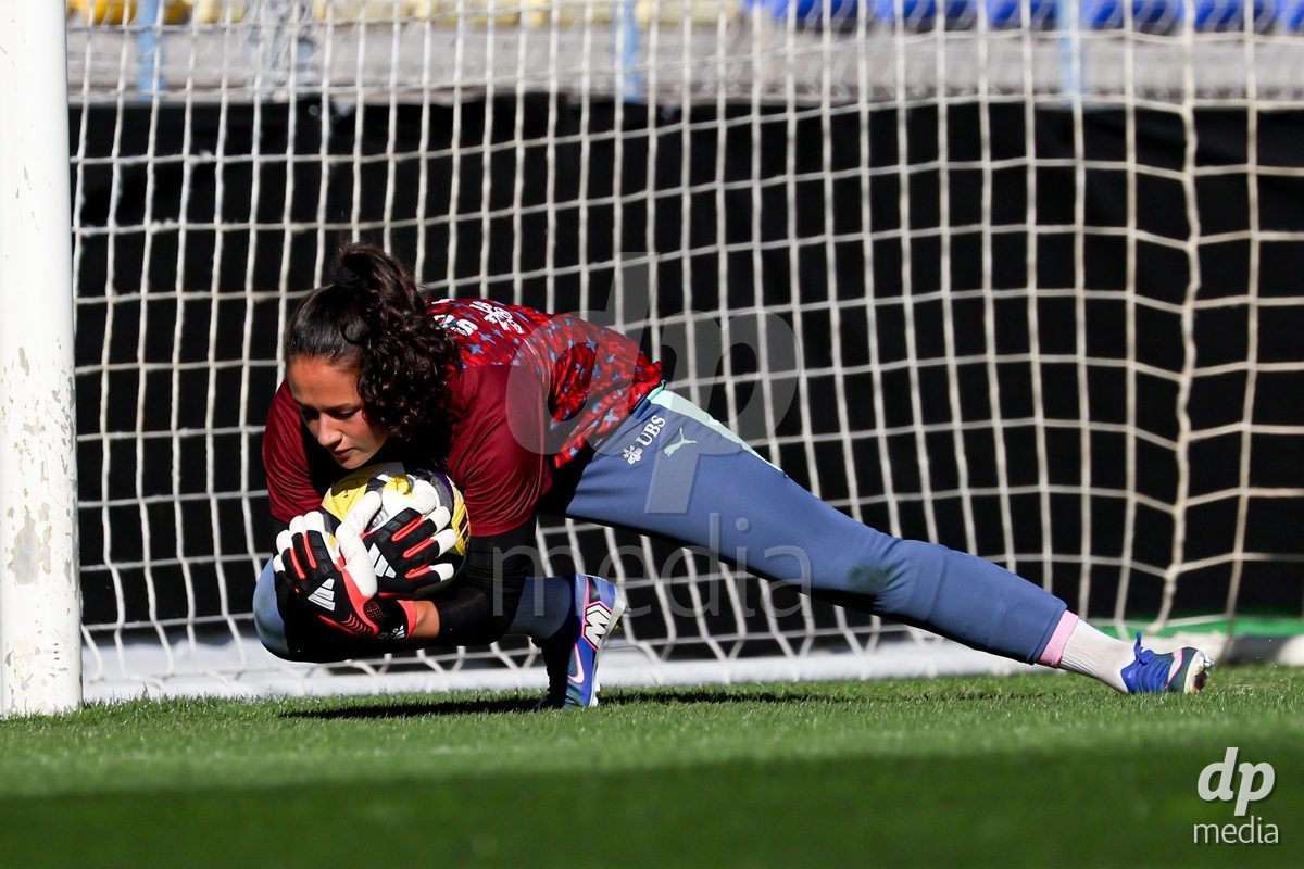09.10.2026; Mezokovesd, Fussball - UEFA Women's European Qualifiers Playoff Round 1- Israel vs Schweiz: Livia Peng (SUI)(Pal Gollner/)