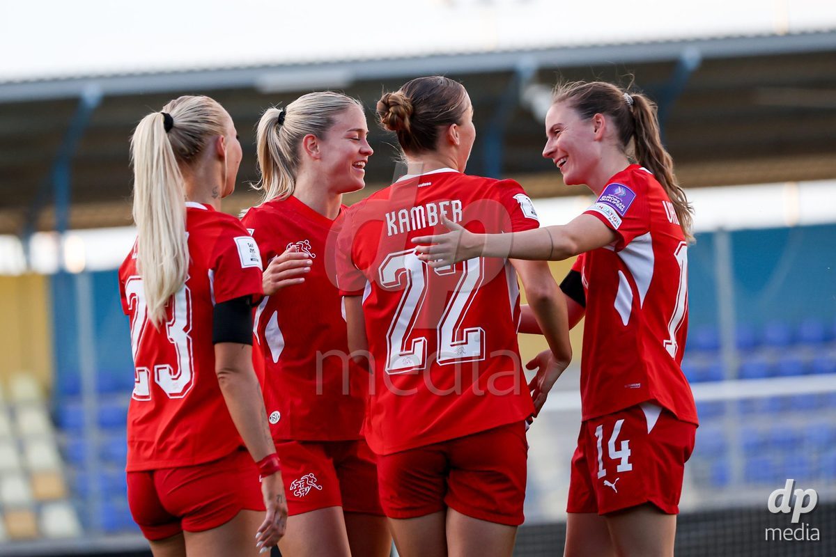 09.10.2026; Mezokovesd, Fussball - UEFA Women's European Qualifiers Playoff Round 1- Israel vs Schweiz: Alisha Lehmann (SUI), Nadine Riesen (SUI), Lia Kamber (SUI), Smilla Vallotto (SUI)(Pal Gollner/)